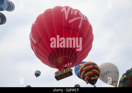 Bristol, Royaume-Uni. 14Th Aug 2016. Virgin prend part à la Bristol International Balloon Fiesta les vols matinaux qui décolle enfin après 3 jours de grands vents Crédit : Keith Larby/Alamy Live News Banque D'Images