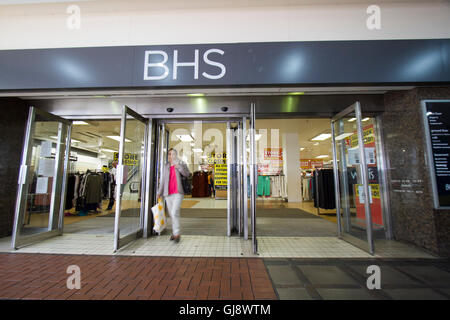 Kingston London,UK. 14 août 2016.Derniers jours restant comme le magasin BHS succursale à Kingston Upon Thames se prépare à fermer ses portes le 20 août : Crédit amer ghazzal/Alamy Live News Banque D'Images