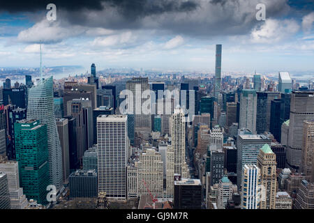 New York USA Vue depuis l'Empire State Building à Manhattan vers le nord le long Island Banque D'Images