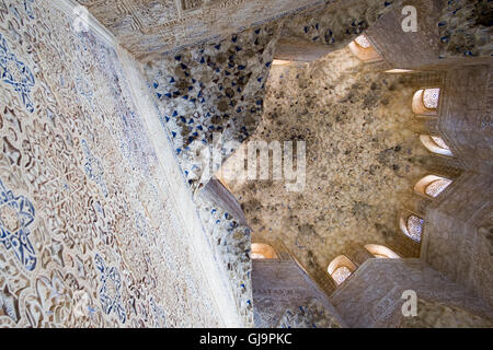 Dôme de la Salle des Abencerrajes, Palais de l'Alhambra, Grenade, Espagne Banque D'Images