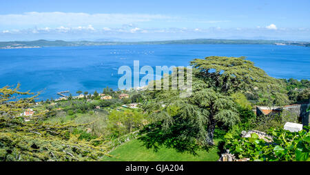 Lac de Bracciano - Rome - Latium - Italie billet Banque D'Images