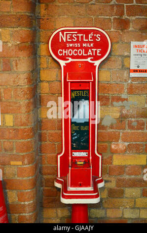 Chocolat Nestlé Vintage bar au National Railway Museum, City of York, Yorkshire, Angleterre, Royaume-Uni Banque D'Images