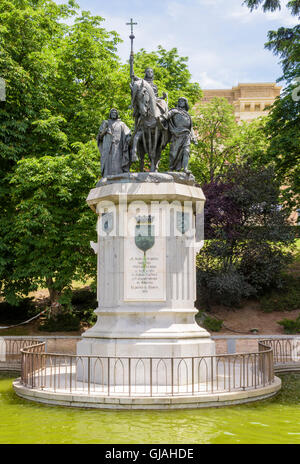 Monument en bronze de la reine Isabelle I de Castille par Manuel SGD Canet, Madrid, Espagne Banque D'Images