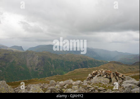 Haut ascendant soulever le long de gill greenup, Keswick borrowdale, Lake District, Cumbria Banque D'Images