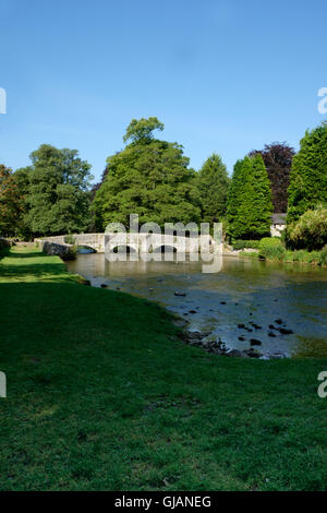 Ashford sur l'eau, Parc national de Peak District Banque D'Images