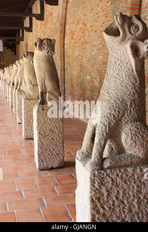 Les gargouilles à l'affiche au Musée des Augustins, Toulouse, France Banque D'Images