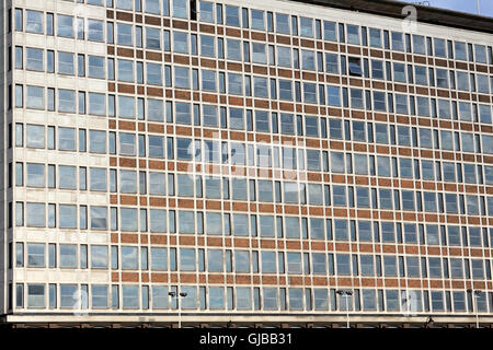 Quatre-vingts9 Albert Embankment également connu sous le nom de Camelford House, 1960 Immeuble de bureaux à côté de la Tamise à Londres Angleterre Royaume-uni Banque D'Images