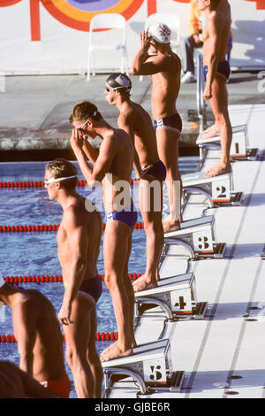 Californie - Los Angeles - 1984 Jeux Olympiques d'été. Men's la natation. Michael Gross (piste 5), l'Allemagne de l'Ouest, 200 m nage libre Banque D'Images