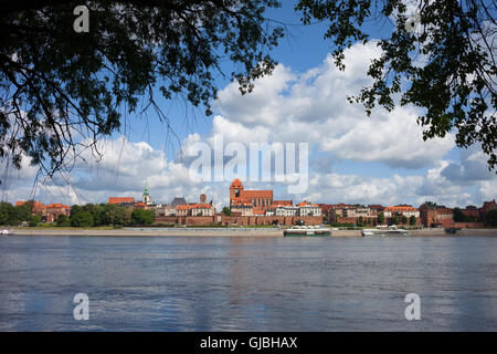 Vistule en Pologne, ville de Torun Vieille Ville skyline Banque D'Images