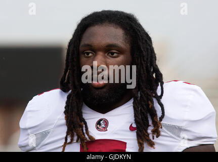 Tallahassee, Floride, USA. 14Th Aug 2016. MONICA HERNDON | fois.Florida State Seminoles défensive fin Josh la sueur (9) au cours de la Florida State Seminoles la pratique de football le dimanche 14 août 2016 à Doak Campbell Stadium de San Bernadino, en Floride. © Monica Herndon/Tampa Bay Times/ZUMA/Alamy Fil Live News Banque D'Images