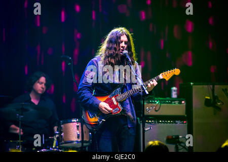Las Vegas, Nevada, USA. 15 août, 2016. Kurt vile et les auteurs de procéder au Brooklyn Bowl Las Vegas au Linq dans Las Vegas, NV le 15 août 2016. Crédit : Erik Kabik Photographie/ MediaPunch MediaPunch Crédit : Inc/Alamy Live News Banque D'Images