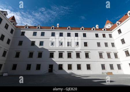 Dans la cour principale du château de Bratislava sur la colline du château de Bratislava, Slovaquie Banque D'Images