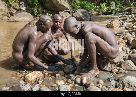 Tribu Suri en Ethiopie Banque D'Images