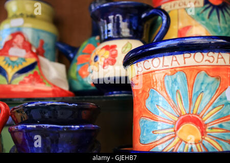 Poterie céramique colorée. Banque D'Images