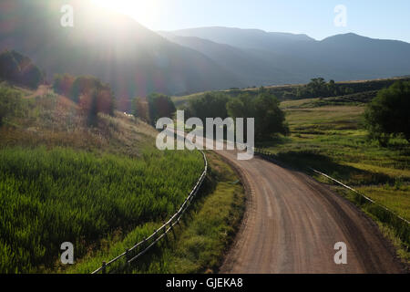 Tableau idyllique du lever du soleil sur les monts Elbert et Harvard Aspen, Colorado Banque D'Images