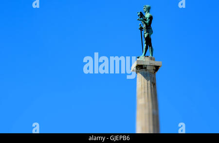 BELGRADE, SERBIE - 15 août 2016 : Statue de la Victoire sur la forteresse de Kalemegdan à Belgrade Banque D'Images