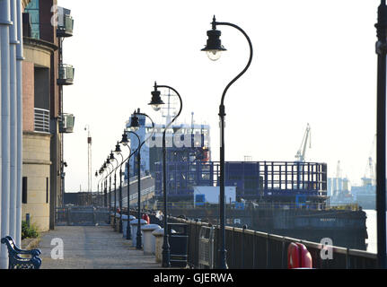 Clarendon Dock Street Lights, Belfast Banque D'Images