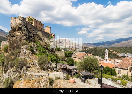 Citadelle de Corte en Corse, une destination touristique populaire en France. Banque D'Images