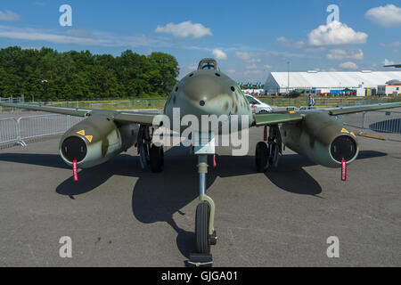 Avions de chasse Messerschmitt Me 262 B-1a chwalbe «'. Réplique moderne par Airbus Group. Banque D'Images