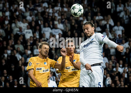 Danemark, Copenhague, 16 août 2016. Erik Johansson (5) du FC Copenhague pendant la Ligue des Champions match play-off entre FC Copenhague et APOEL NICOSIE Nicosie FC à Telia Parken. De : Kim M. Leland/Alamy Live News Banque D'Images