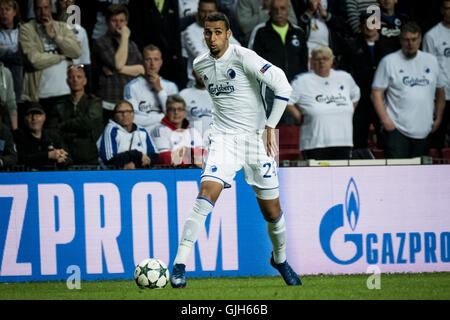 Danemark, Copenhague, 16 août 2016. Youssef Toutouh (24), du FC Copenhague pendant la Ligue des Champions match play-off entre FC Copenhague et APOEL NICOSIE Nicosie FC à Telia Parken. De : Kim M. Leland/Alamy Live News Banque D'Images