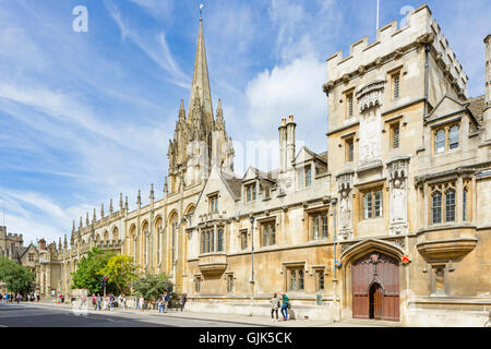 Flèche d'église de l'université et de l'All Souls College, Oxford, Oxfordshire, England, UK, Banque D'Images