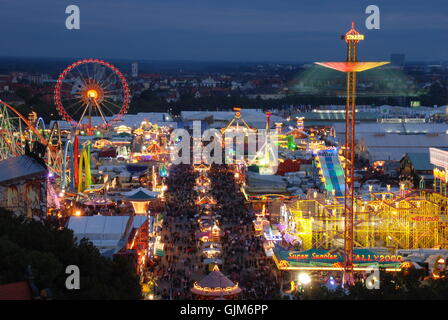 Oktoberfest 2008 heure bleue Banque D'Images