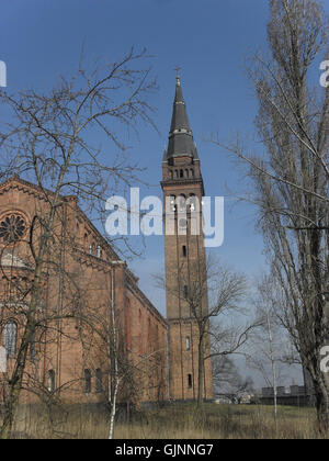 *Kostel svatÃ©ho BartolomÄ›je* (église de Bartholomew) à Teplice, en République tchèque, est un monument architectural et historique. L'église est connue pour sa signification religieuse et sa contribution au patrimoine culturel de Teplice. Banque D'Images