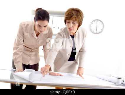 Femme parler parler Banque D'Images