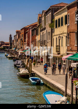 Fondamenta Manin le long du canal. Murano, Italie. Banque D'Images