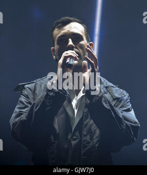 Marco Mengoni perofrms en concert au Zenith avec : Marco Mengoni Où : Rome, Italie Quand : 12 mai 2016 Credit : IPA/WENN.com **Uniquement disponible pour publication au Royaume-Uni, USA, Allemagne, Autriche, Suisse** Banque D'Images