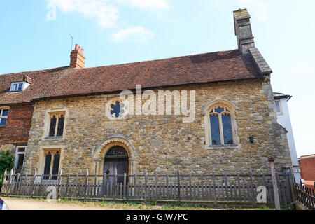 Chapelle Chantry également connu sous le nom de l'ancienne école de latin le plus ancien bâtiment de Buckingham, Buckingham Buckinghamshire UK Market Hill Banque D'Images