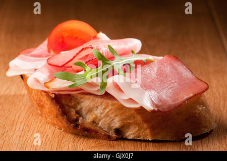 Ham sandwich ouvert Banque D'Images
