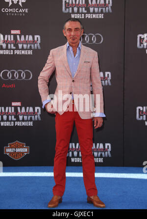 Audi célèbre la première mondiale de 'Captain America : Guerre Civile' Featuring : Shaun Toub Où : Hollywood, California, United States Quand : 12 Avr 2016 Banque D'Images