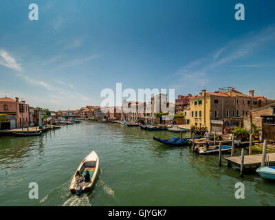Vue sur le Canale di San Pietro di Ponte de Quintavalle. Venise. L'Italie. Banque D'Images