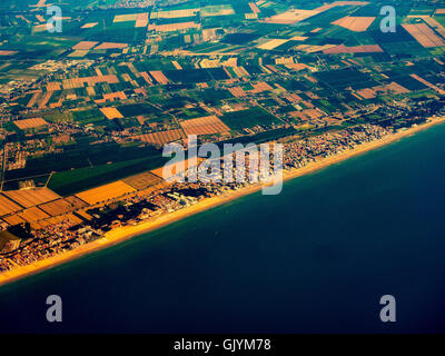 Le Lido di Jesolo, Jesolo Lido, ou plage de la Commune de Jesolo dans la province de Venise, en Italie. Banque D'Images