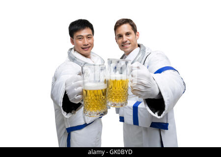 Studio shot deux astronautes mâles Banque D'Images