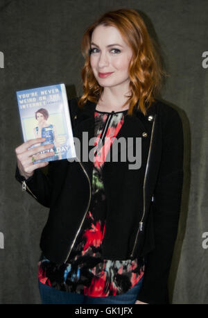 Felicia Day livre signature de 'Vous n'êtes jamais bizarre sur l'Internet (presque)' à Anderson's Bookshop comprend : Felicia Day Où : Naperville, Illinois, United States Quand : 23 Avr 2016 Banque D'Images