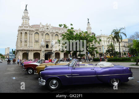 1950 classic vintage voitures américaines à La Havane, Cuba. Banque D'Images