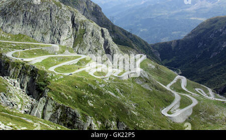 Route du Col du Gotthard Andermatt-airolo Banque D'Images