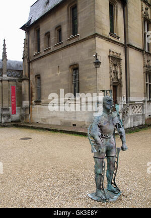 Statues grandeur nature au musée d'Evreux 6 Rue Charles Corbeau, 27000 Evreux, France Le Musée d'Art-Histoire-Archéologie Banque D'Images