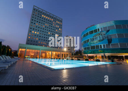 Piscine dans l'hôtel Marmara Antalya, Turquie Banque D'Images