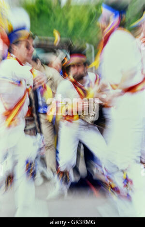 Mad Jacks Morris Dancers. La vieille ville de Hastings. Le Sussex. L'Angleterre. UK Banque D'Images