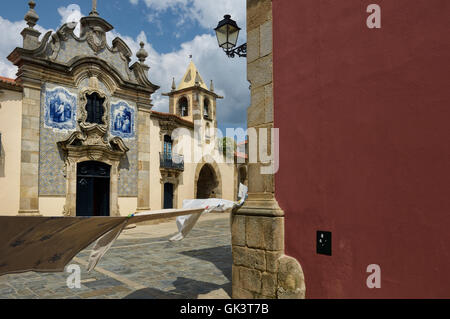 Chapelle de São João da Pesqueira hameau. La Vallée du Douro. Le Portugal. L'Europe Banque D'Images