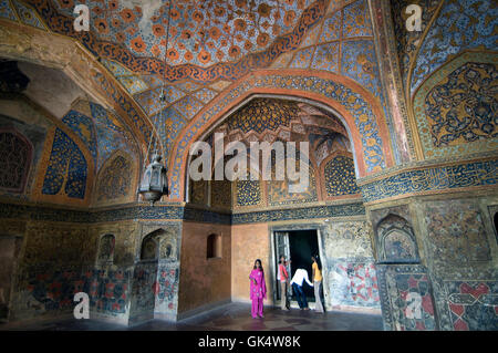 1605-1613, Agra, du nord de l'Inde, l'Inde --- plafond voûté en tombeau d'Akbar --- Image par © Jeremy Horner Banque D'Images