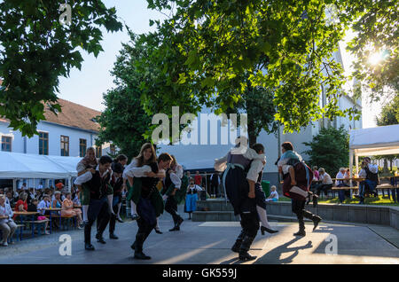 Mörbisch am See : spectacle de danse folklorique, l'Autriche, Burgenland, Banque D'Images