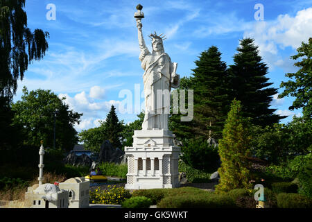 Statue de la liberté faite de Lego à Legoland Banque D'Images