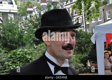 Maître de cérémonie, 2016 Chap Olympiad, Bedford Square, Londres. Banque D'Images