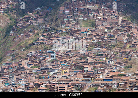 Cusco, Pérou - 14 mai : vue sur la ville de Cusco à partir de l'ancien site de Saqsaywaman. 14 mai 2016, Cusco au Pérou. Banque D'Images