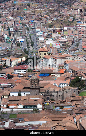 Cusco, Pérou - 14 mai : vue sur la ville de Cusco à partir de l'ancien site de Saqsaywaman. 14 mai 2016, Cusco au Pérou. Banque D'Images